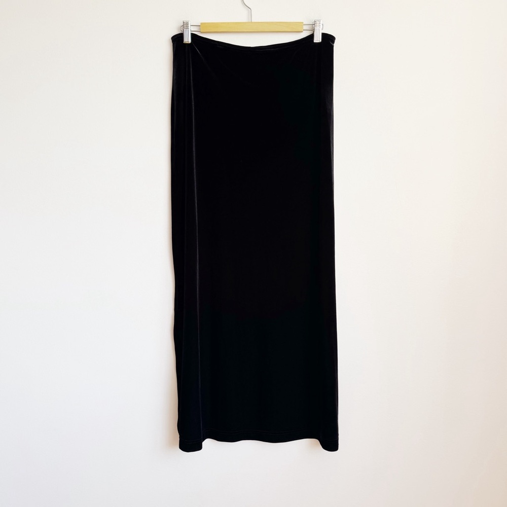 1990s black velvet full length maxi skirt